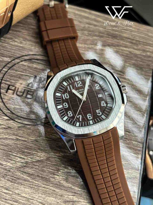 Patek Philippe Aquanaut (Brown)