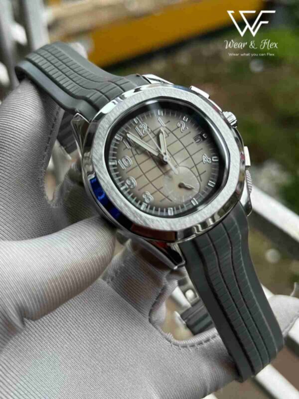 Patek Philippe Aquanaut Chrono (Grey)